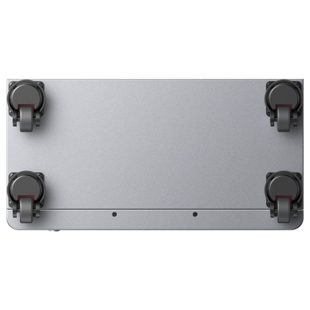 Unterseite des Zendure SolarFlow 4000 Mix Pro mit vier feststellbaren Lenkrollen