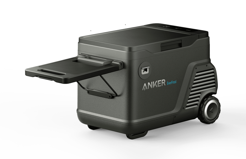 Räder und EasyTow-Griff der Anker EverFrost Akku-Kühlbox
