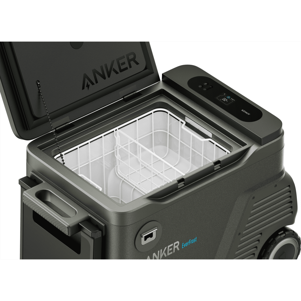 Anker EverFrost Akku-Kühlbox 30 Detailansicht geöffnet
