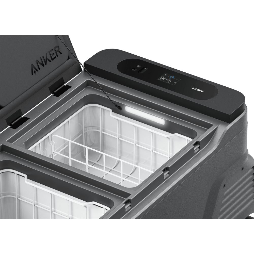 Anker EverFrost Akku-Kühlbox 50 geöffnet mit zwei Kühlzonen