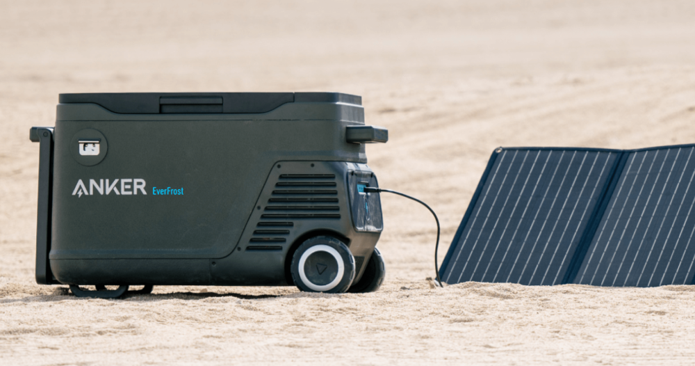Solaranschluss XT60 an der Anker EverFrost Akku-Kühlbox 40