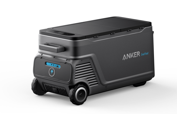 Anker EverFrost Akku-Kühlbox 50 Ansicht mit Bedienfeld und Akkufach